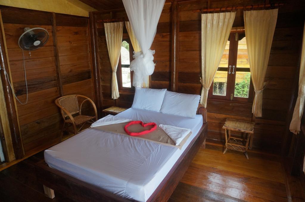 Отель Romdoul Koh Rong Сиануквиль Номер фото