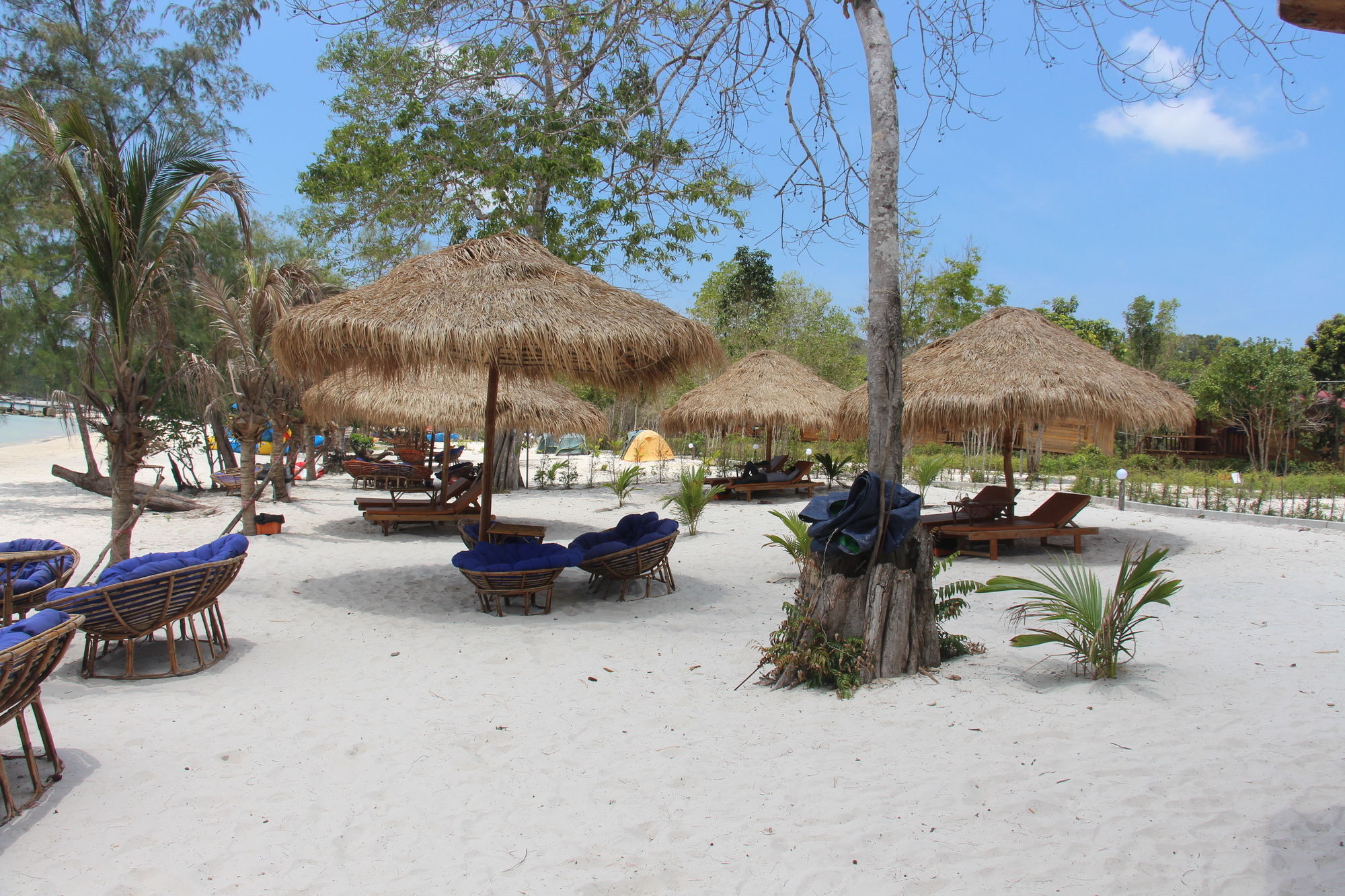 Отель Romdoul Koh Rong Сиануквиль Экстерьер фото
