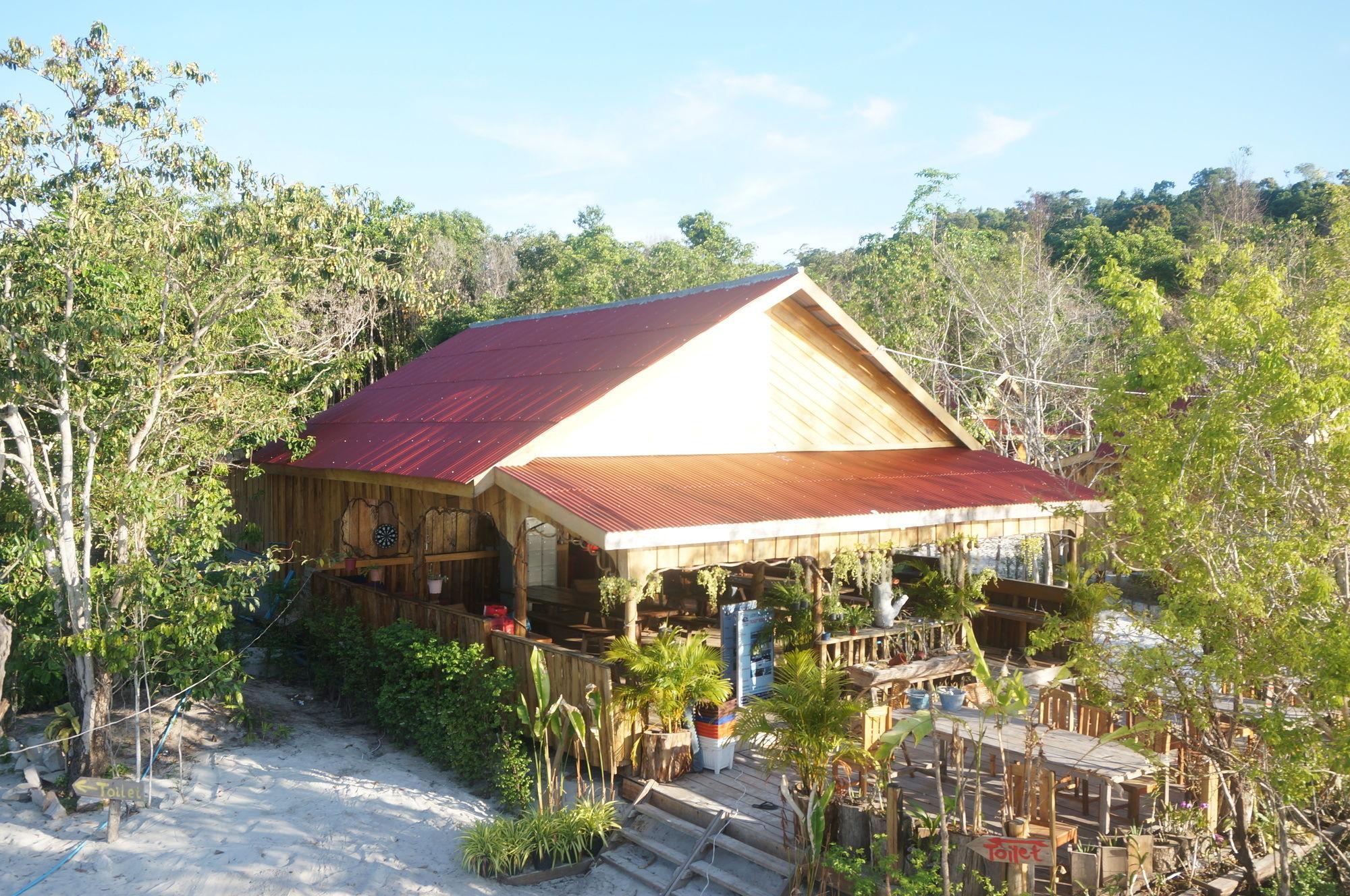 Отель Romdoul Koh Rong Сиануквиль Экстерьер фото